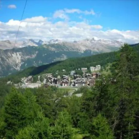 4 Couchages, Pied Des Pistes Risoul